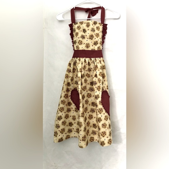 Children’s Hand made Gingerbread Apron - Picture 1 of 13